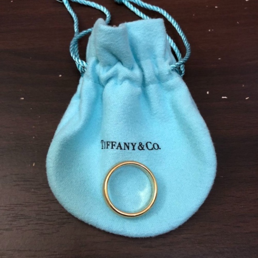 Tiffany 18k gold ring